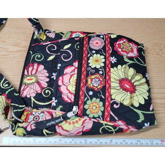 Bella Taylor Quilted Fabric Black Floral Crossbody Shoulder Bag & Wallet Set Lot - Picture 13 of 16